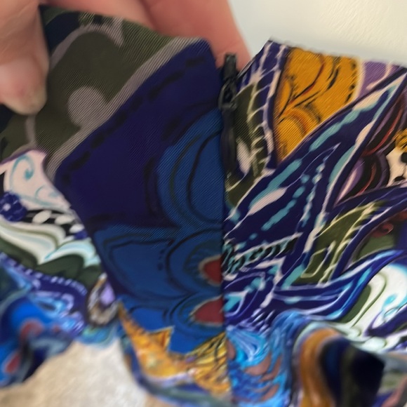 EUC BCBG MAXAZRIA DRESS Casual cocktail work dolman sleeves blue green gold Med - Picture 10 of 15